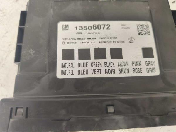 BOITIER COMPLET OPEL CORSA E 1.4 B14XEL - Vue 3